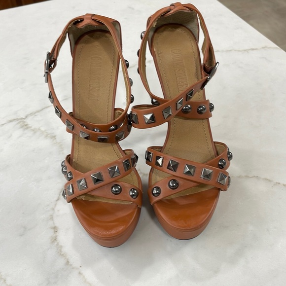 Colin Stuart platform sandals with decorated strays size 7.5 - Picture 1 of 4